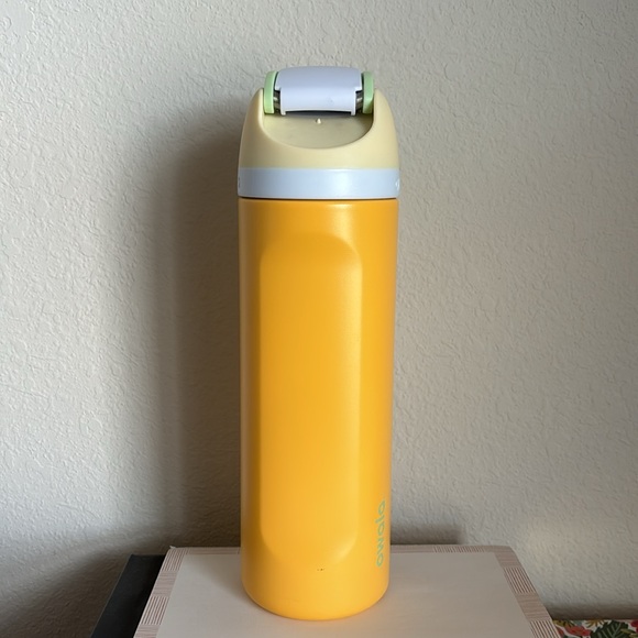 Owala 24oz Treasure Hunt - Picture 4 of 10